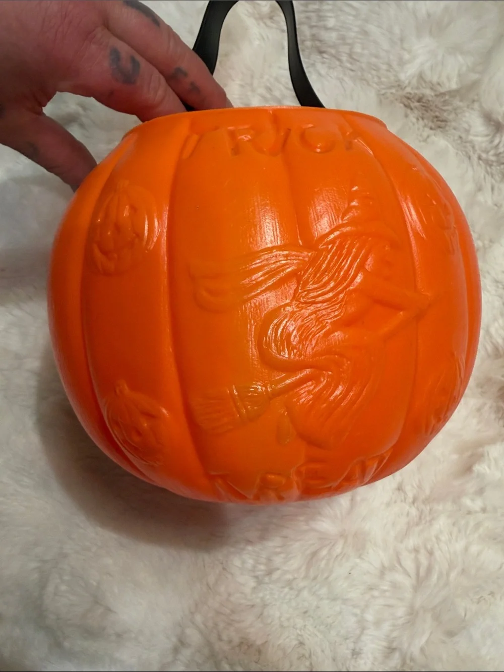 VTG Blow mold candy bucket